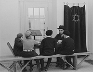Visiting Rabbi (photo: Russell Lee)